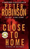 Close to Home: A Novel of Suspense (pocket)
