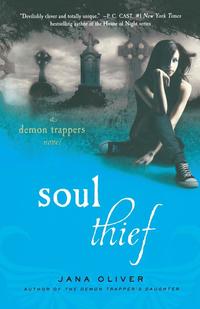 Soul Thief: A Demon Trappers Novel (h�ftad)