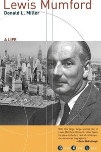 Lewis Mumford ()