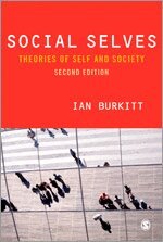 Social Selves (h�ftad)