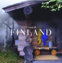 Living in Finland (inbunden)