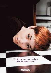 I n�rheten av solen (pocket)