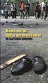 Konsten att d�lja en massaker : en resa bakom sidenrid�n
