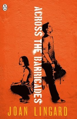 Across the Barricades (inbunden)