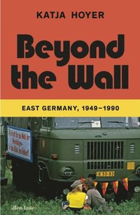 Beyond the Wall (e-bok)