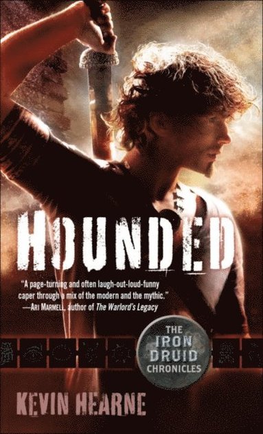 Hounded (with two bonus short stories) (e-bok)