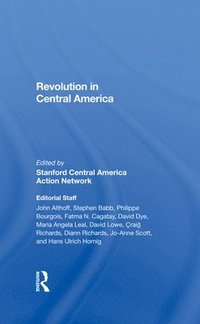 Revolution In Central America (inbunden)