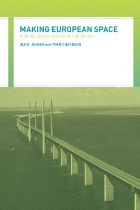 Making European Space (inbunden)