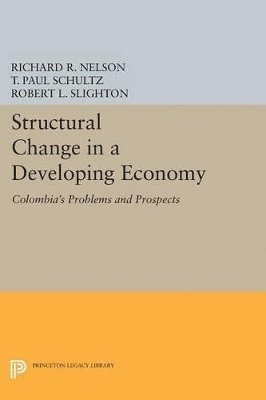 Structural Change in a Developing Economy (h�ftad)