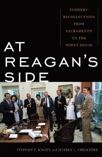 At Reagan's Side (inbunden)