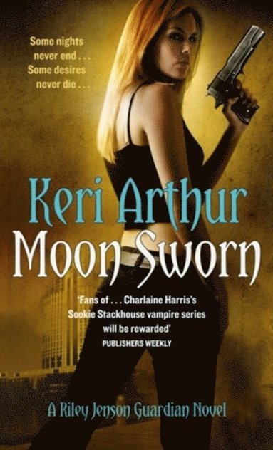 Moon Sworn (häftad)