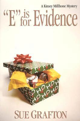 E Is for Evidence (häftad)