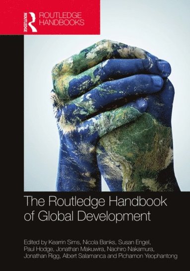 Routledge Handbook of Global Development (häftad)