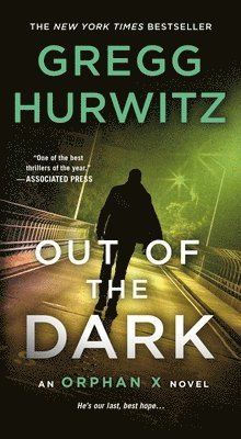 Out of the Dark: An Orphan X Novel (häftad)