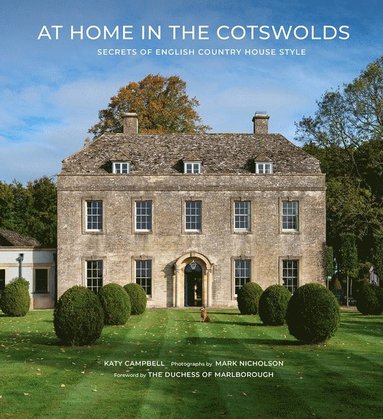At Home in the Cotswolds (h�ftad)