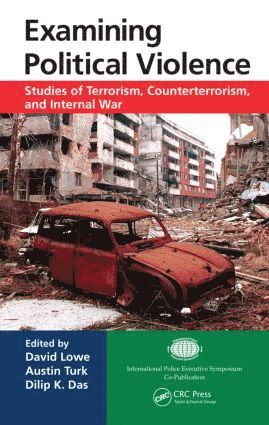 Examining Political Violence (häftad)