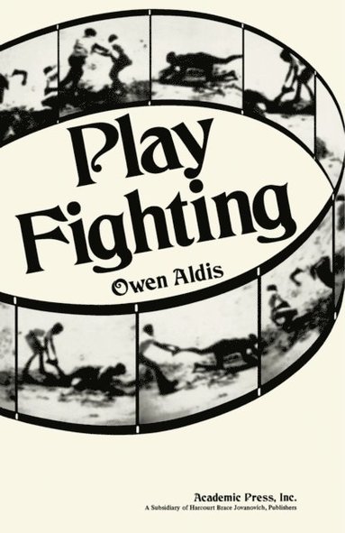 Play Fighting (häftad)