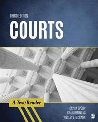 Courts: A Text/Reader (häftad)