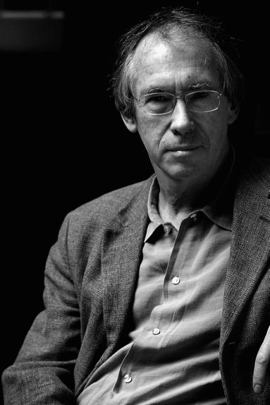Conversations with Ian McEwan (h�ftad)