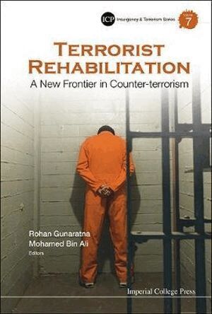 Terrorist Rehabilitation: A New Frontier In Counter-terrorism (inbunden)