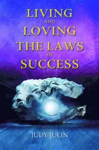 Living and Loving the Law of Success (hftad)