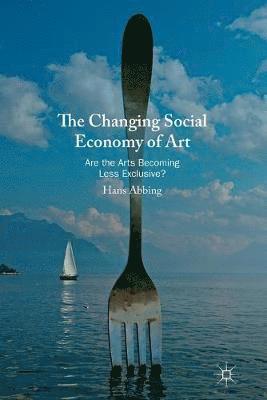 The Changing Social Economy of Art (hftad)