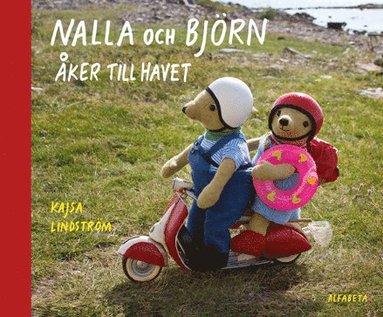 Nalla och Bjrn ker till havet (inbunden)