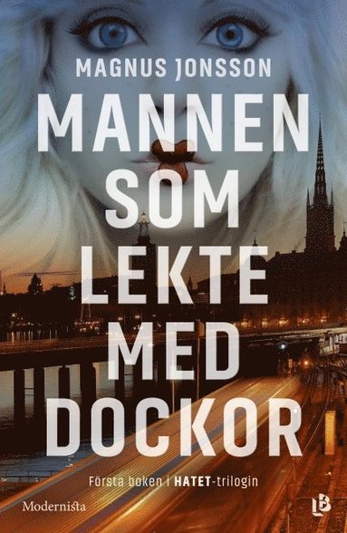 Mannen som lekte med dockor (inbunden)