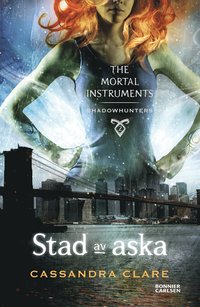 Stad av aska (hftad)