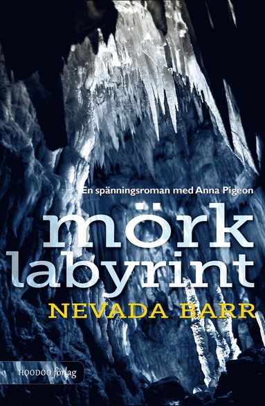 Mrk labyrint (inbunden)