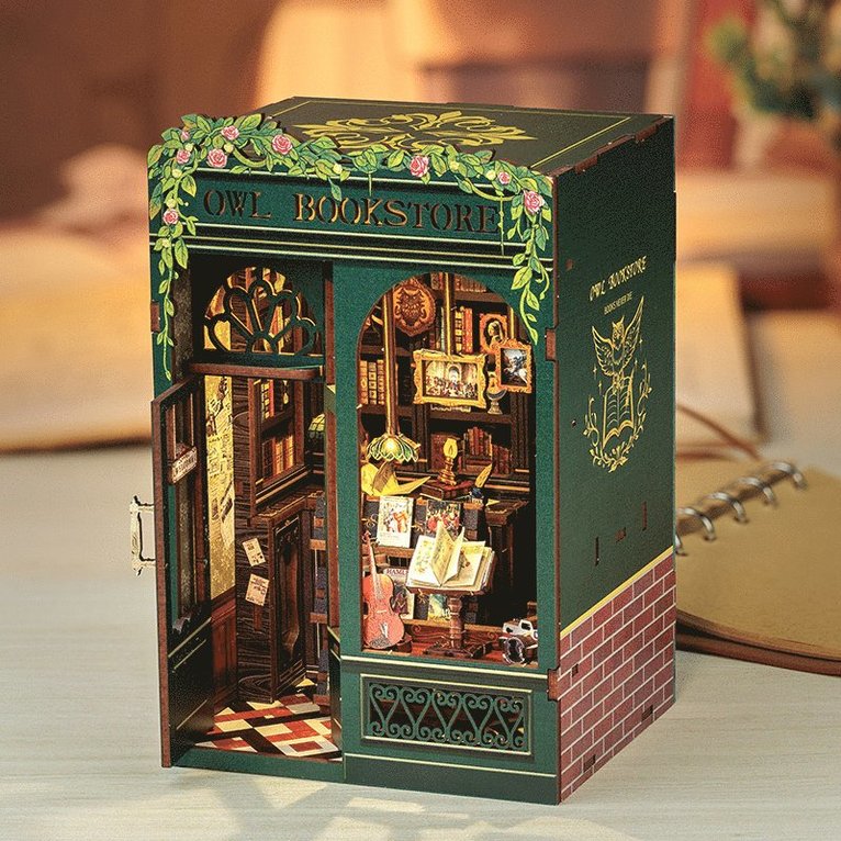 Owl Bookstore Book Nook, Övrigt
