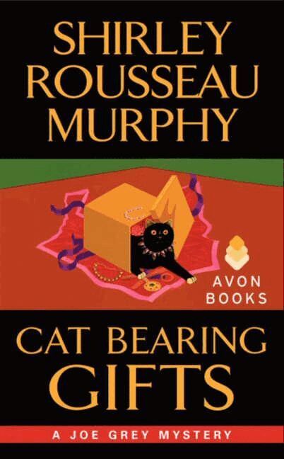 Shirley Rousseau Murphy - Cat Bearing Gifts, Häftad