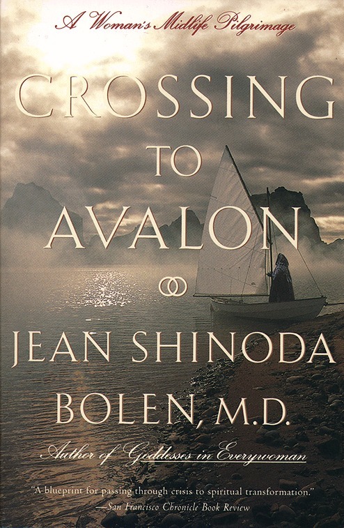 Jean Shinoda Bolen - Crossing to Avalon, Häftad
