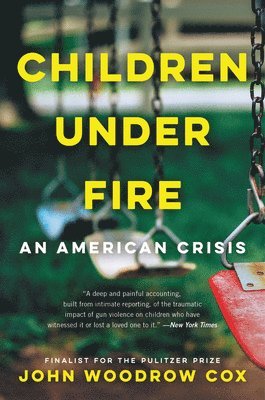 John Woodrow Cox - Children Under Fire, Häftad