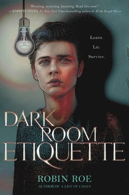 Robin Roe - Dark Room Etiquette, Häftad