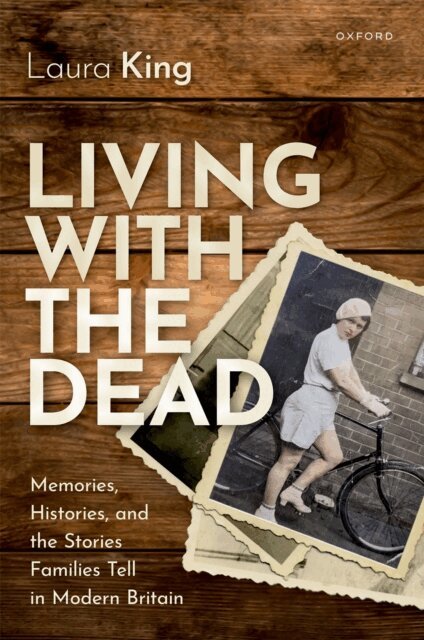 Laura King - Living with the Dead, E-bok