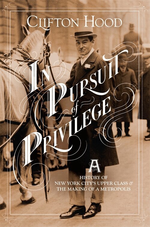 Clifton Hood - In Pursuit of Privilege, Inbunden. Tillgänglighet: Lägg i varukorg