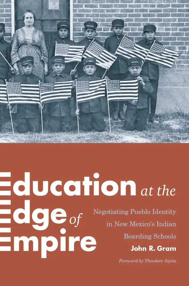 John R. Gram - Education at the Edge of Empire, Inbunden. Tillgänglighet: Tillfälligt slut