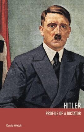 Martyn Housden - Hitler, Häftad