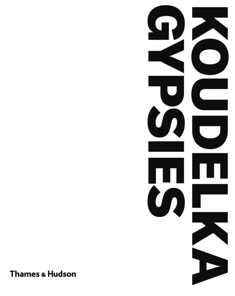 Josef Koudelka - Koudelka Gypsies, Häftad. Tillgänglighet: Tillfälligt slut