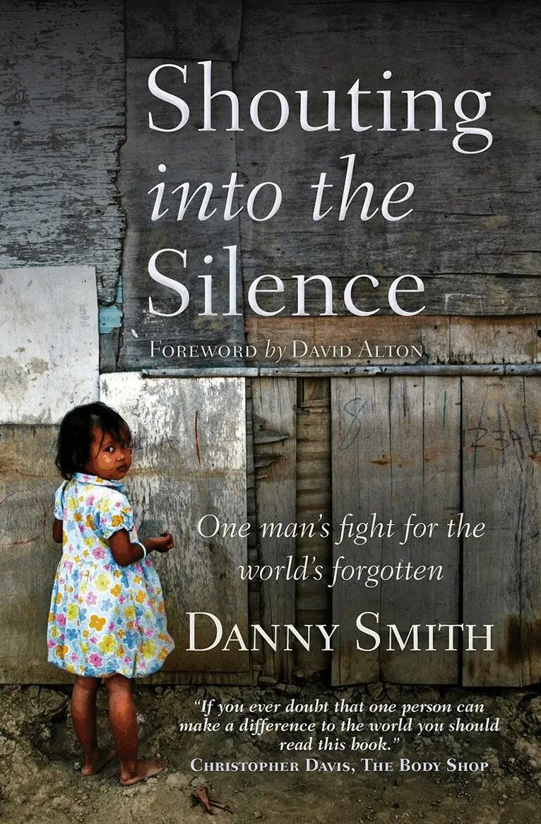 Danny Smith - Shouting into the Silence, Häftad. Tillgänglighet: Tillfälligt slut