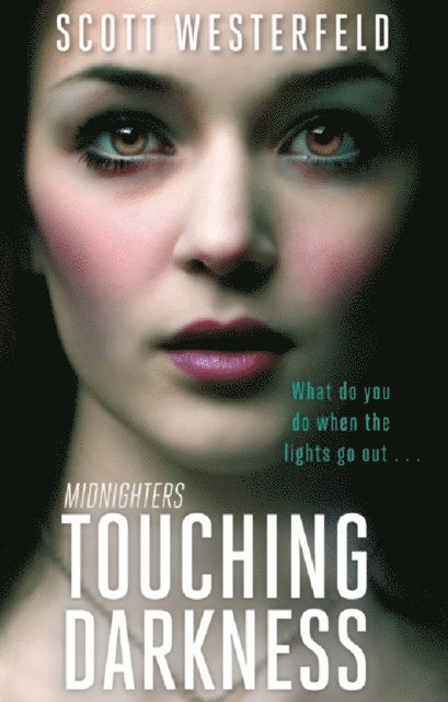 Scott Westerfeld - Touching Darkness, E-bok