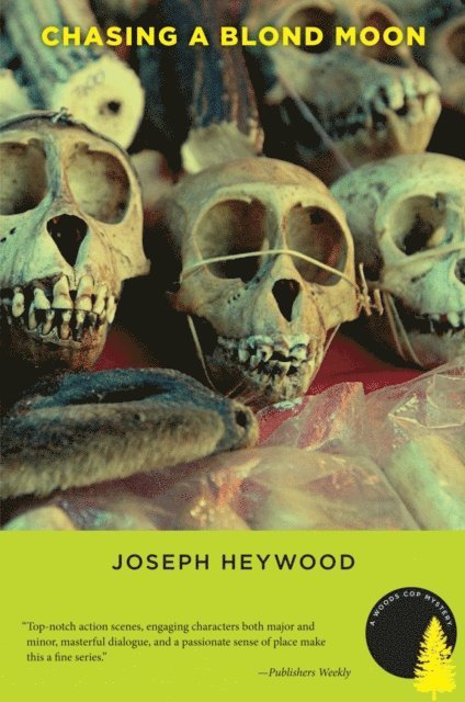 Joseph Heywood - Chasing a Blond Moon, E-bok. Tillgänglighet: Lägg i varukorg