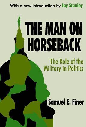 Samuel Finer - Man on Horseback, Häftad. Tillgänglighet: Lägg i varukorg