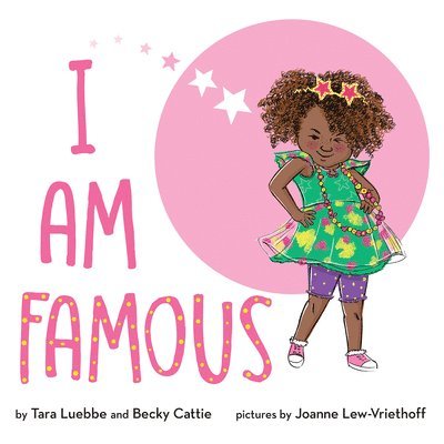 TARA LUEBBE - I AM FAMOUS, Häftad. Tillgänglighet: Lägg i varukorg