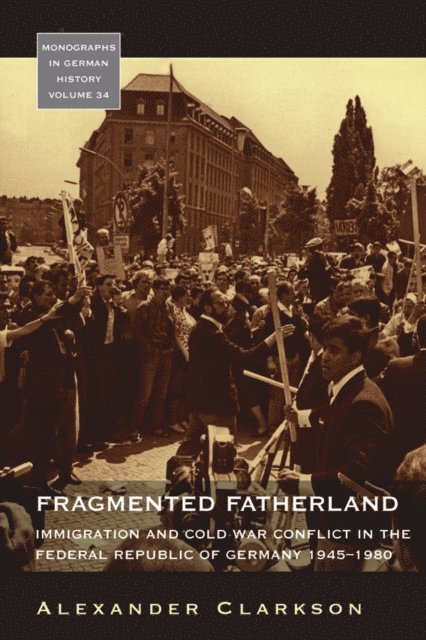 Alexander Clarkson - Fragmented Fatherland, E-bok