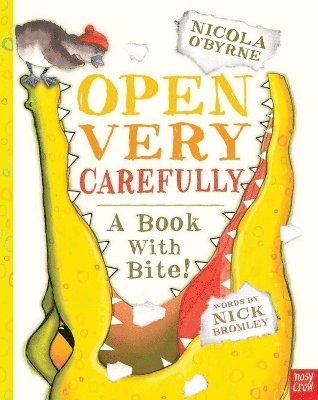 Nosy Crow Ltd - Open Very Carefully, Häftad