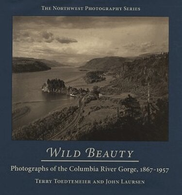 Terry Toedtemeier, Terry Toedtemeier, John Laursen - Wild Beauty, Inbunden. Tillgänglighet: Tillfälligt slut