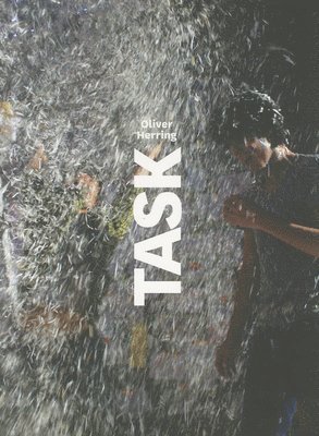 Oliver Herring: TASK, Häftad