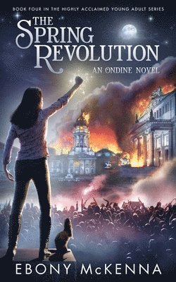 Ebony McKenna - Spring Revolution, Häftad